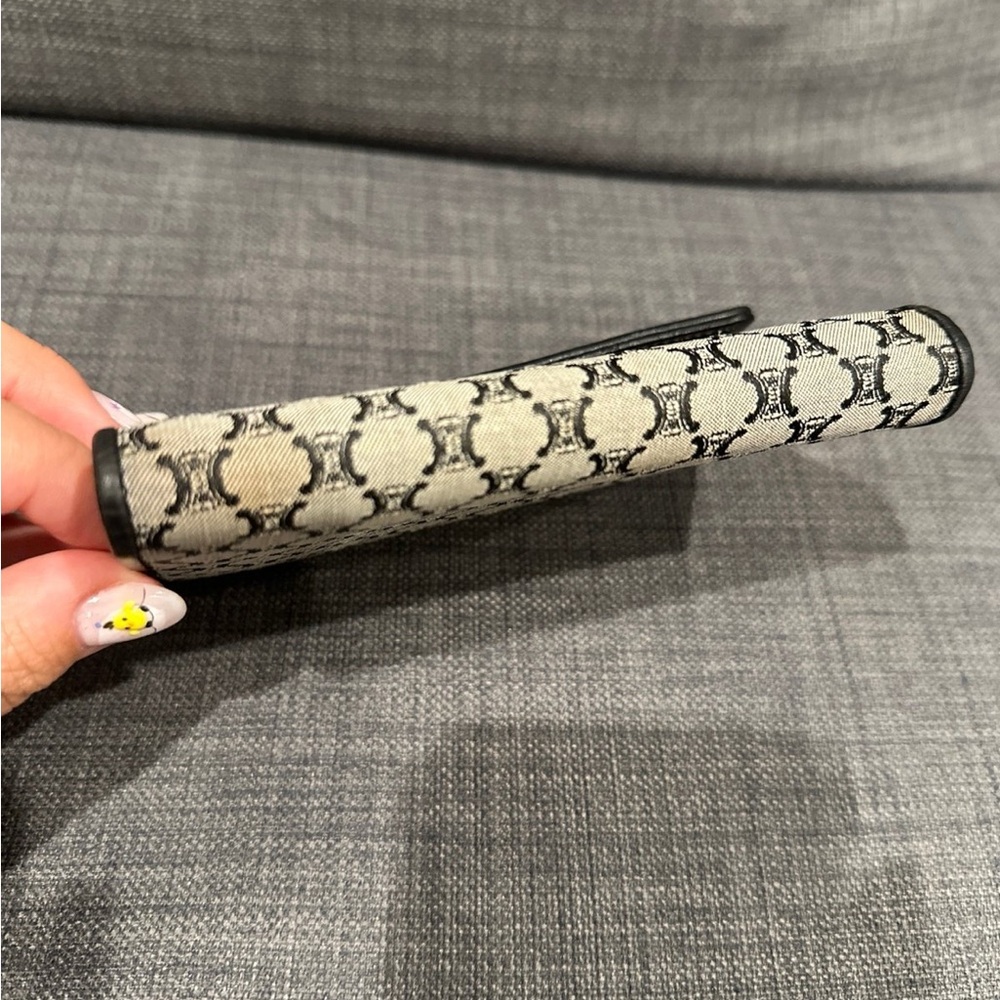 Celine Monogram Wallet - Picture 11 of 11